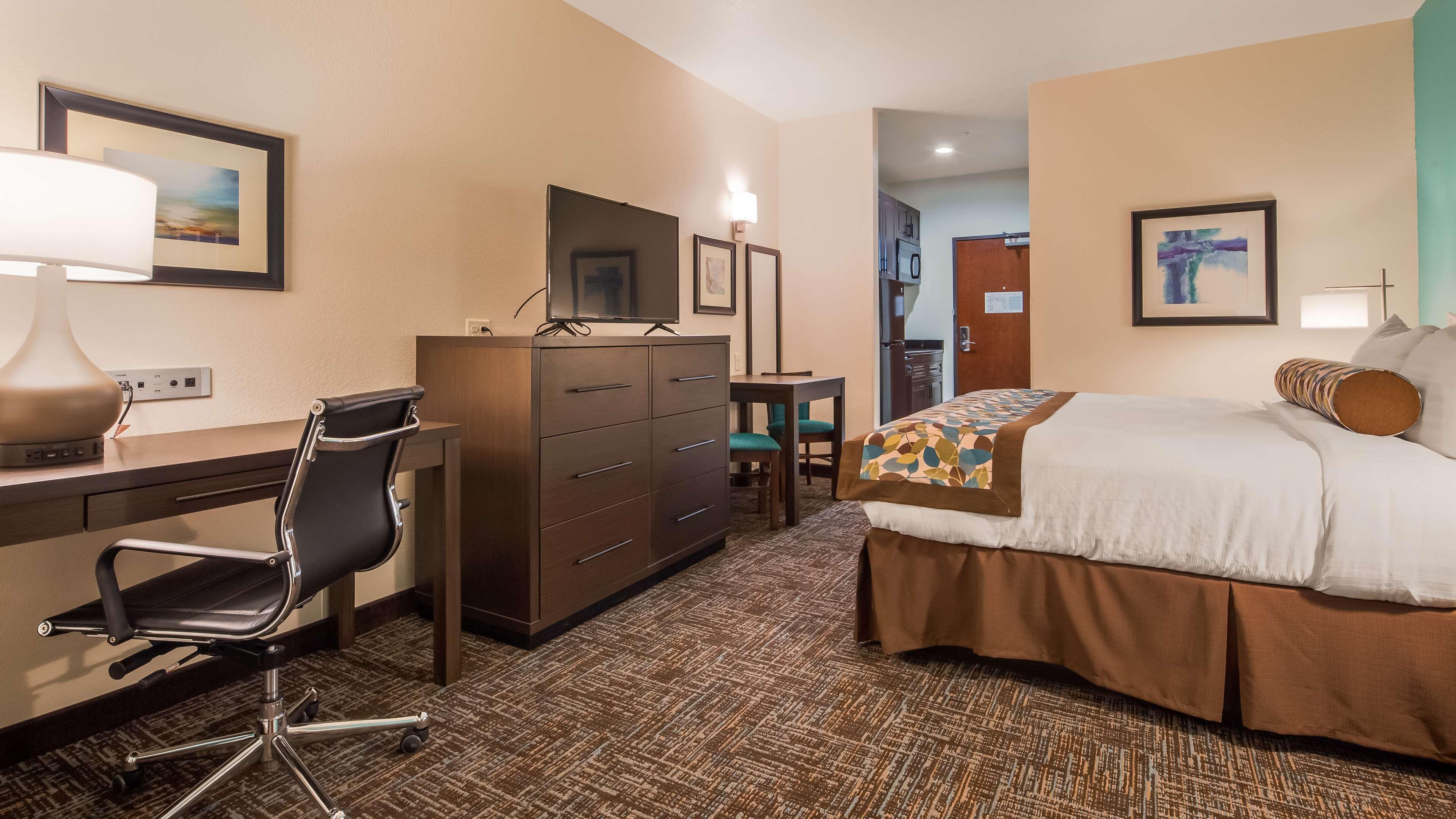 Best Western Plus/Executive Residency Elk City Exterior foto